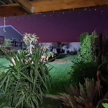 Mountain View Guesthouse Vanrhynsdorp Buitenkant foto