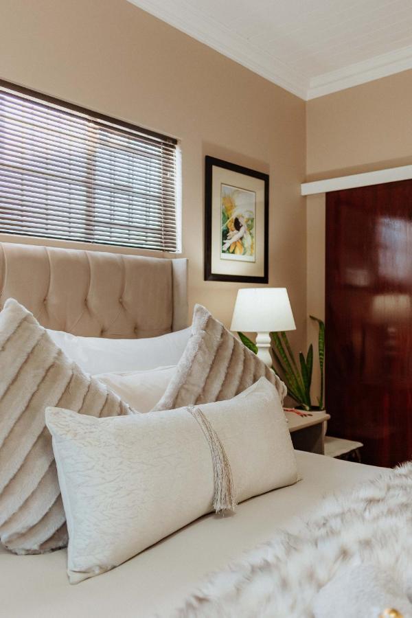 Mountain View Guesthouse Vanrhynsdorp Buitenkant foto