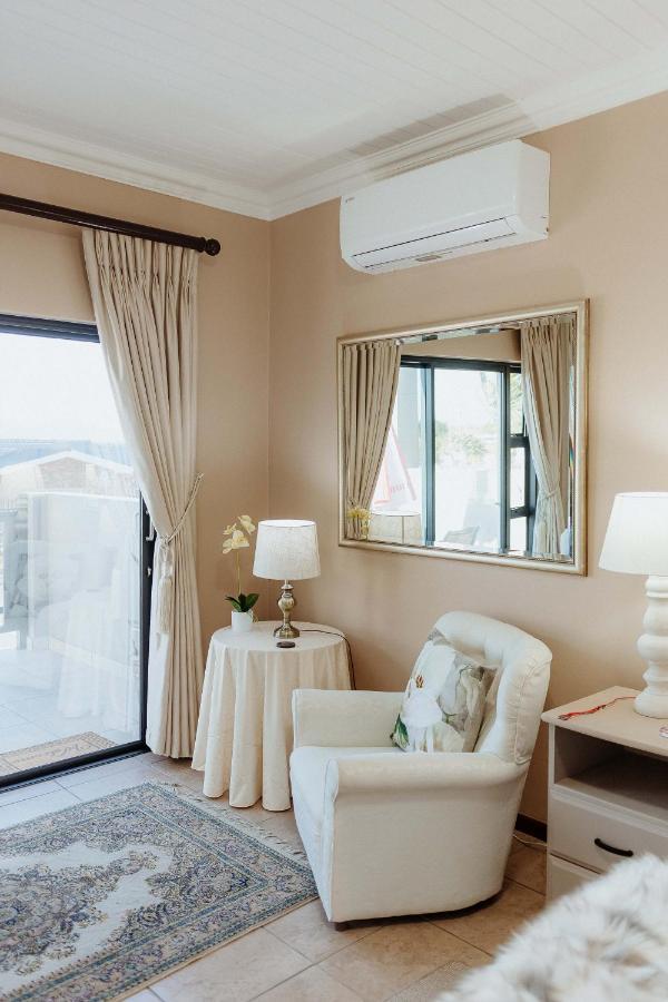 Mountain View Guesthouse Vanrhynsdorp Buitenkant foto