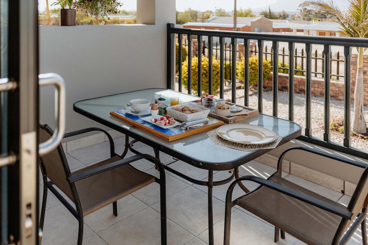 Mountain View Guesthouse Vanrhynsdorp Buitenkant foto