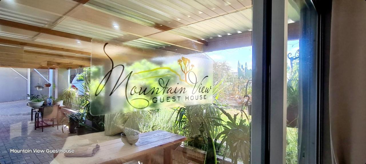 Mountain View Guesthouse Vanrhynsdorp Buitenkant foto